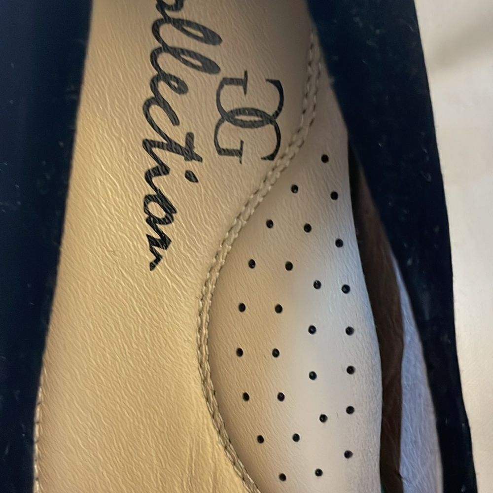 GG COLLECTION BLACK VELVET BALLET FLATS WITH SQUARE BLACK DETAIL.  NEW I… - Picture 3 of 12
